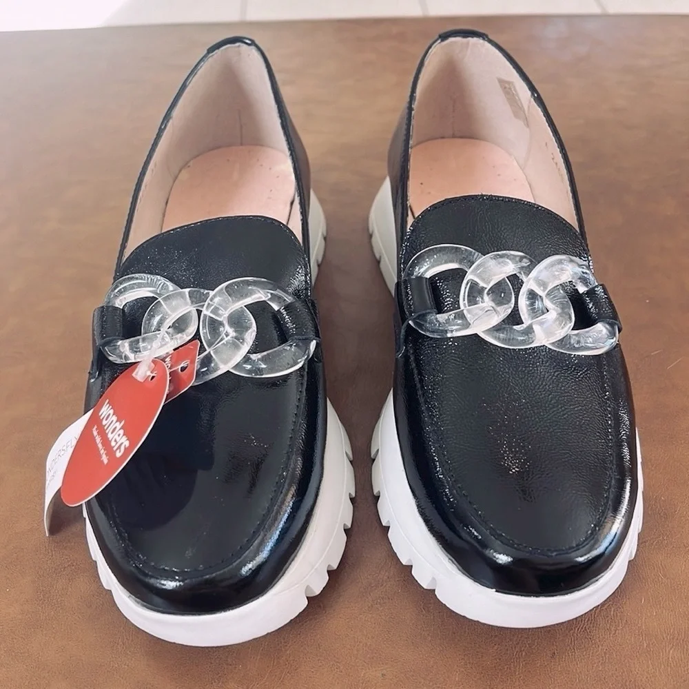 NWT A-2405 Platform Loafers in Black Patent Leather Size Euro 35